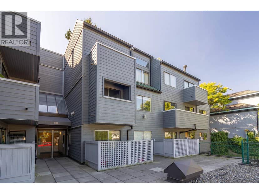201 1948 COQUITLAM AVENUE, Port Coquitlam