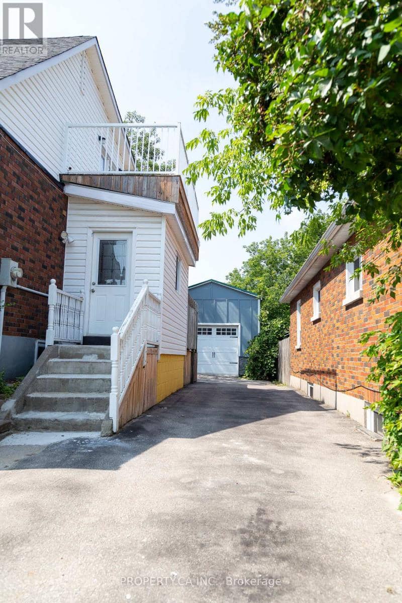 8 Dufferin Street, Barrie, photo 2