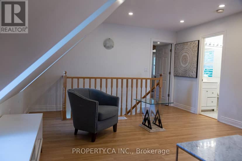 8 Dufferin Street — photo 26 of 37