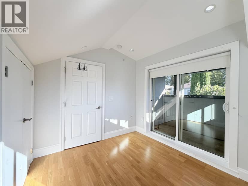 2532 E 5TH AVENUE, Vancouver, photo 3