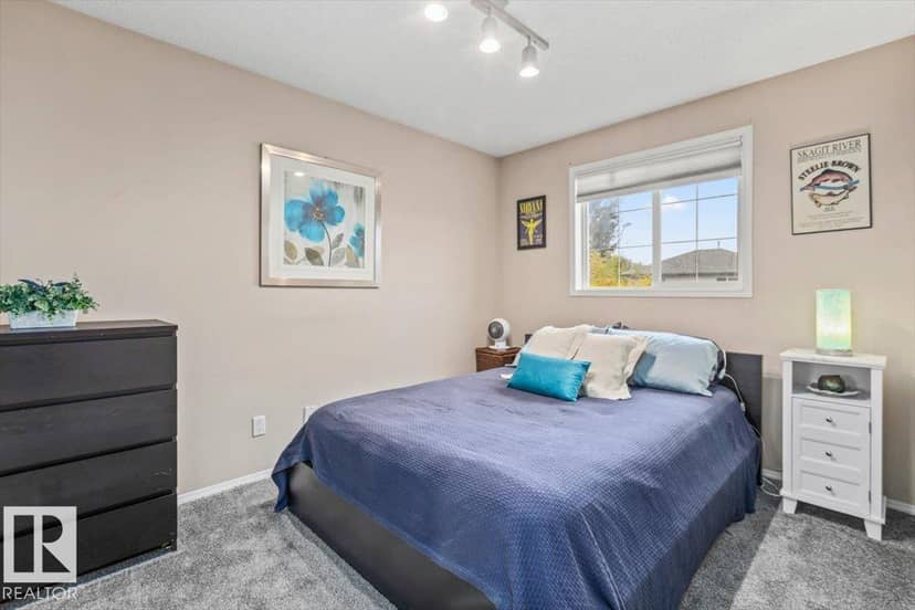 184 Foxboro Pl — photo 23 of 40