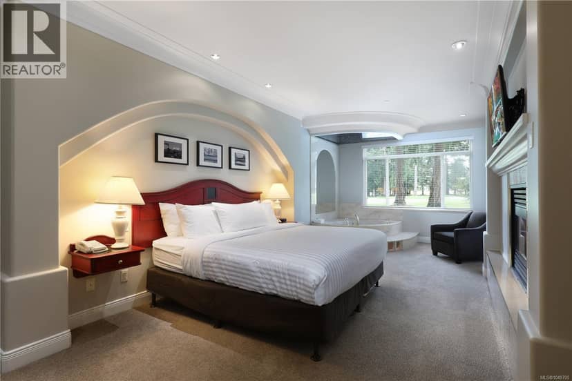 602/601B 366 Clubhouse Dr, Courtenay