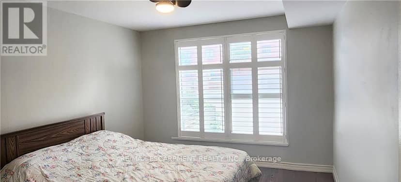 204 - 19 Lake Avenue S — photo 13 of 19