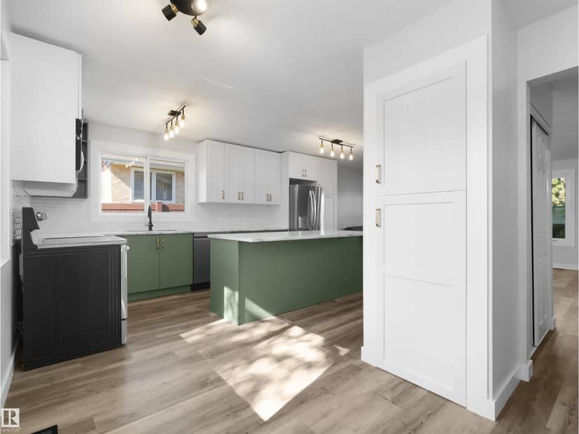 16 Thompson Cr — photo 10 of 40