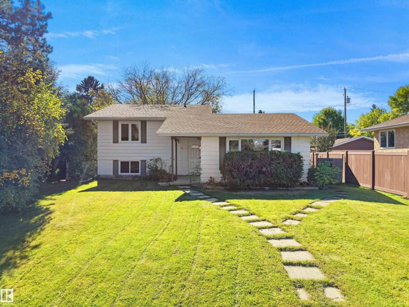 16 Thompson Cr, Devon, photo 2