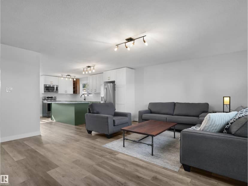 16 Thompson Cr, Devon, photo 7