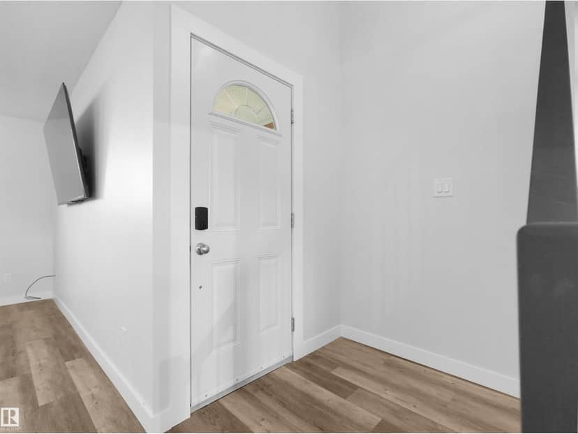 16 Thompson Cr, Devon, photo 5