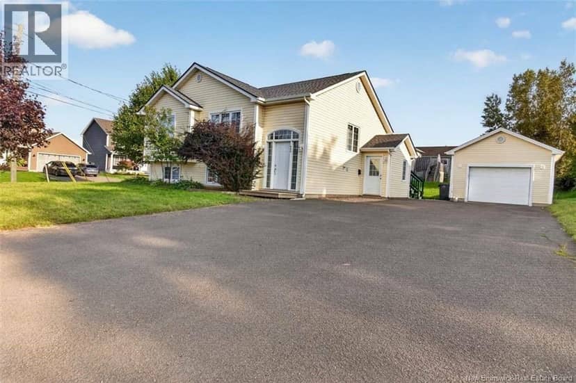 645 Melanson Road — photo 1 of 20