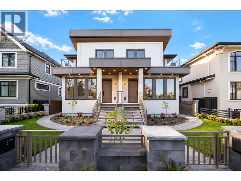 2455 W 10TH AVENUE, Vancouver