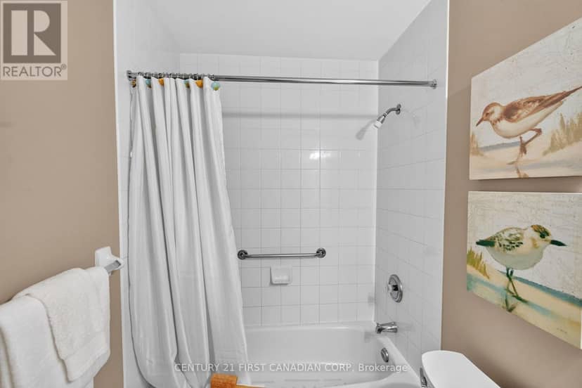 22 - 87 Donker Drive — photo 21 of 31