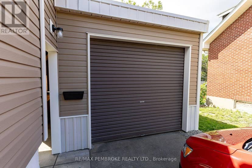 142 Deacon Street — photo 5 of 40
