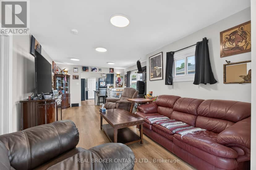 610 Steele Street — photo 15 of 39