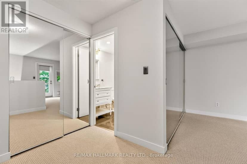 103 - 21 Earl Street — photo 26 of 34
