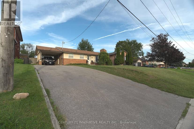 89 Thickson Road S — photo 1 of 28