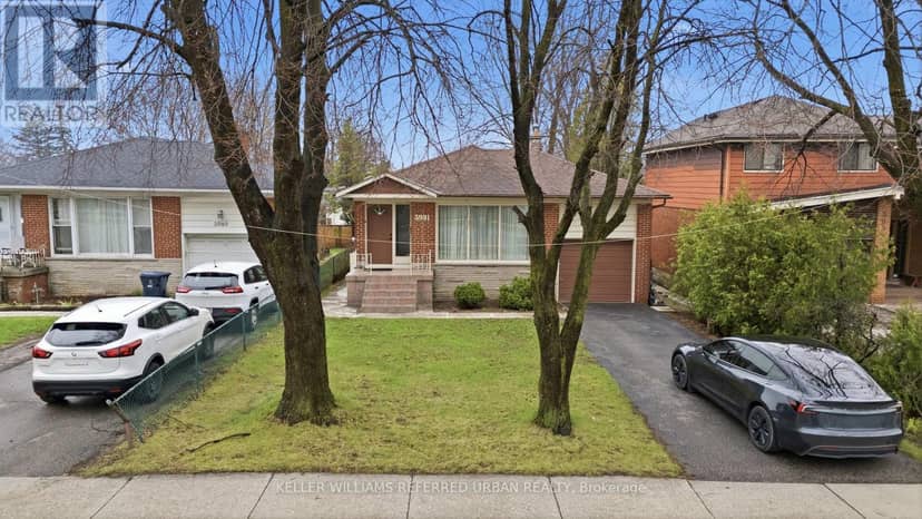 3985 Bloor Street W — photo 9 of 20
