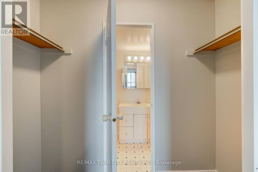 509 - 225 Harvard Place N — photo 16 of 33