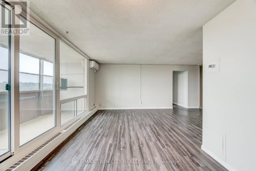 509 - 225 Harvard Place N — photo 24 of 33