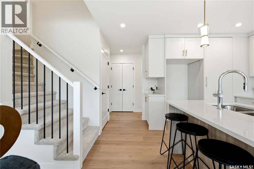 130 155 McFaull WAY — photo 9 of 40