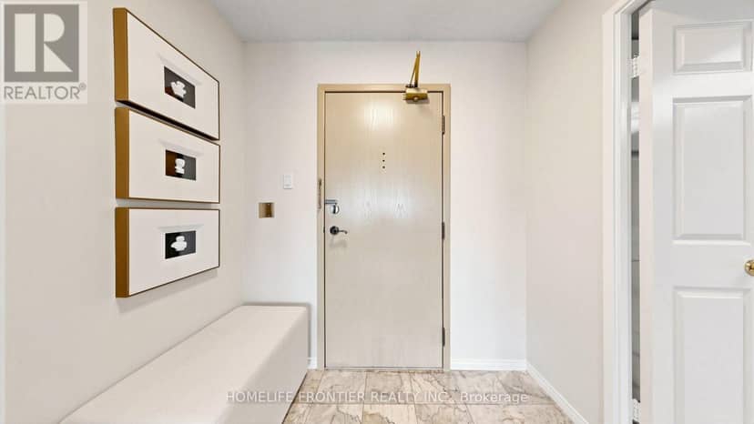 1016 - 7825 Bayview Avenue — photo 3 of 40
