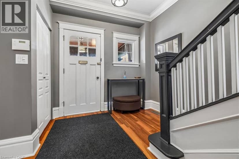 40 STANLEY Avenue, Hamilton, photo 6