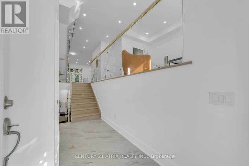 47 Eighth Street, Toronto, photo 2