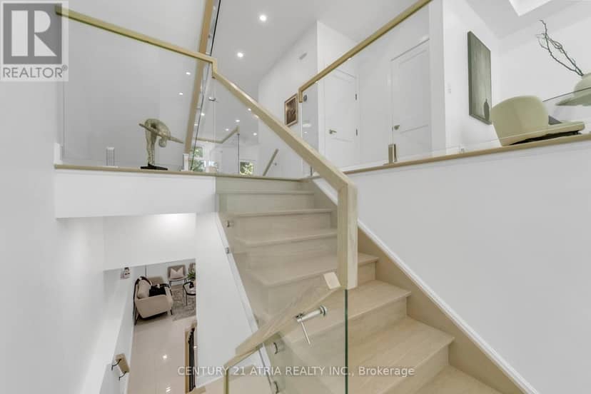 47 Eighth Street, Toronto, photo 4