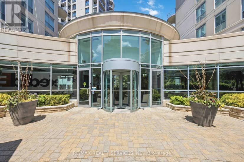 121 - 2111 Lake Shore Boulevard W — photo 2 of 33