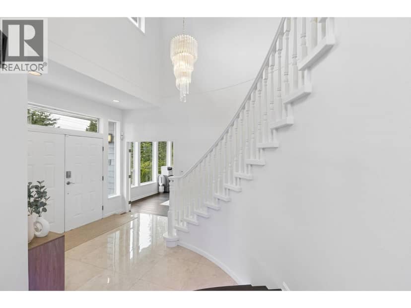 456 MONTROYAL BOULEVARD, North Vancouver, photo 3