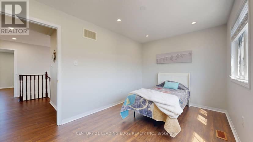 784 Ormond Drive — photo 32 of 40