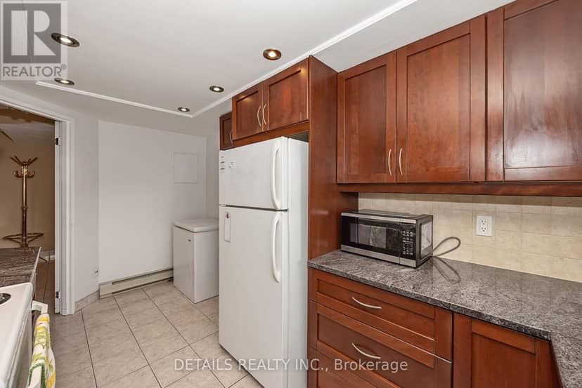 908 - 1705 Playfair Drive — photo 12 of 27