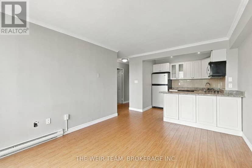 2110 - 30 Gloucester Street — photo 5 of 34