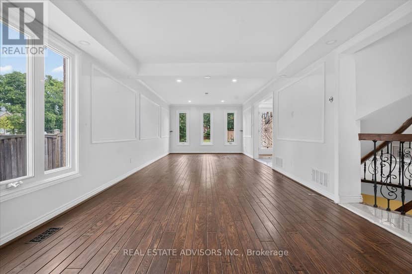 1 Bronte Road — photo 16 of 40