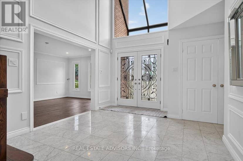 1 Bronte Road, Markham, photo 2
