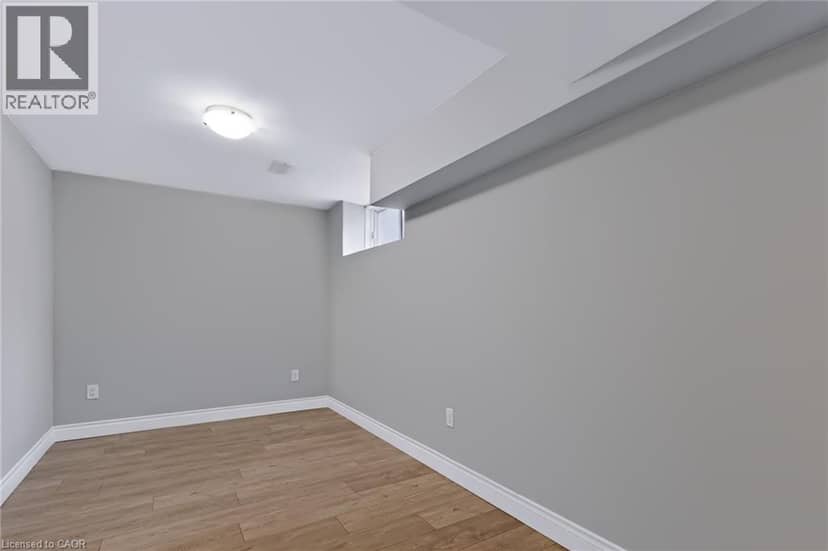 290 BARTON Street W Unit# 22 — photo 24 of 40