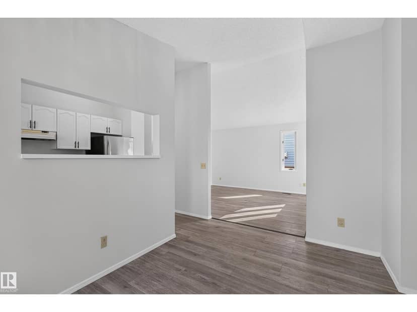 3722 34A AV NW NW — photo 18 of 40