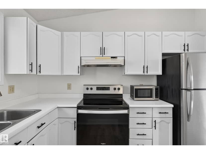 3722 34A AV NW NW — photo 19 of 40