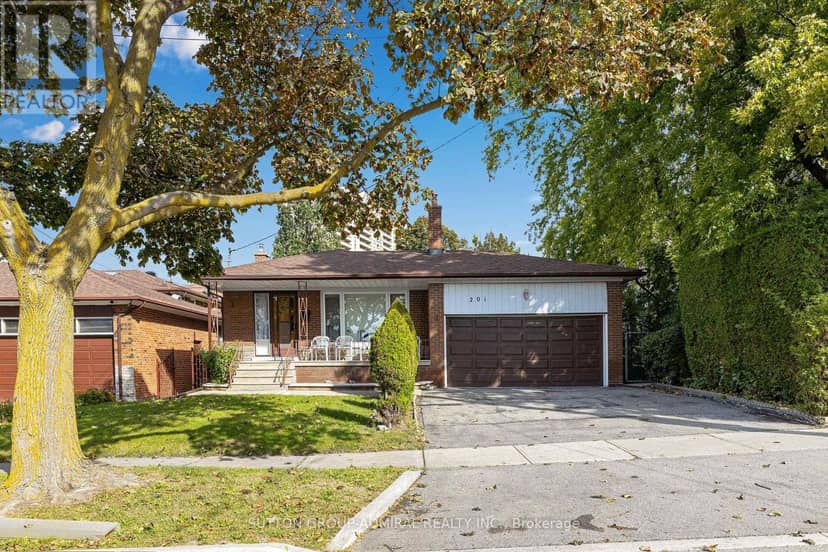 201 Derrydown Road, Toronto, photo 3