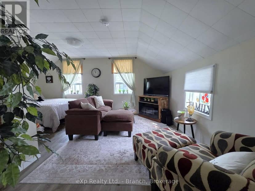 35 Taylor Avenue — photo 27 of 31