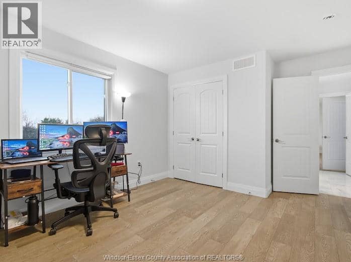 37 Kingsbridge Drive — photo 22 of 30