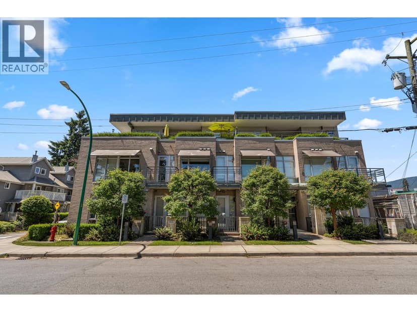 202 1591 BOWSER AVENUE, North Vancouver, photo 2