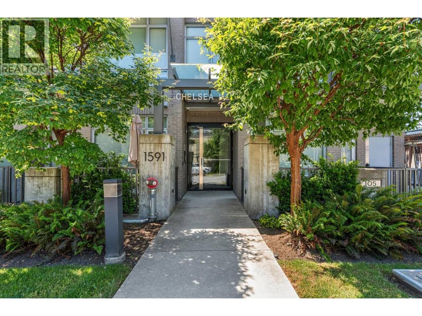 202 1591 BOWSER AVENUE, North Vancouver, photo 3