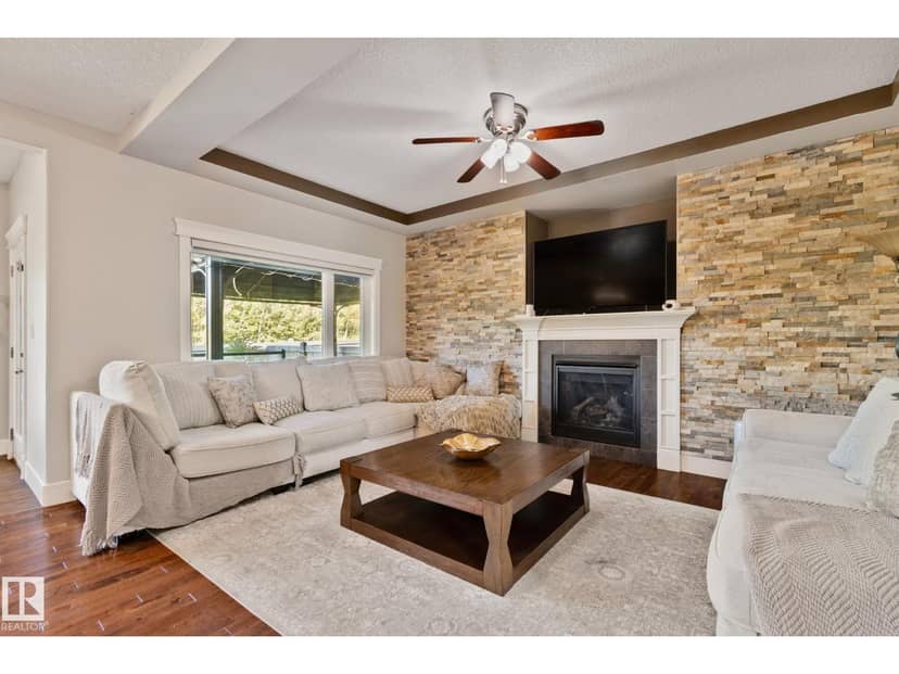 13836 163 AV NW NW — photo 10 of 40