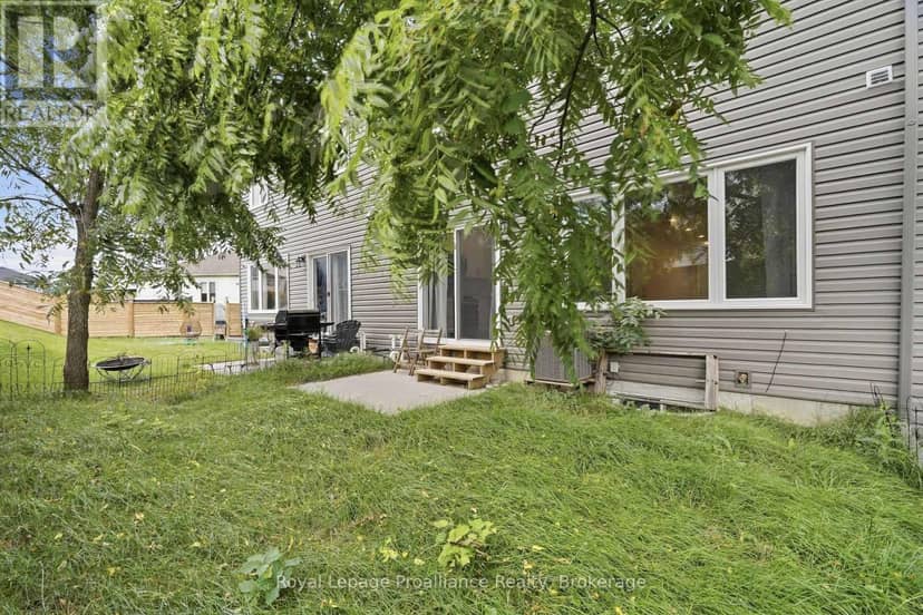 22 Campbell Crescent — photo 23 of 23