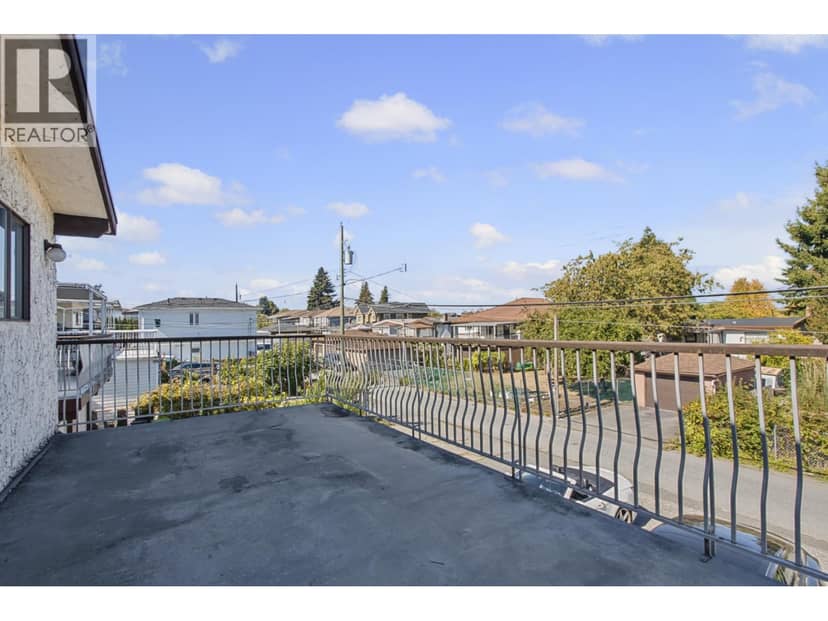 2671 E 41ST AVENUE, Vancouver, photo 3