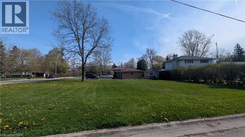 36 WALLIS Avenue — photo 13 of 15
