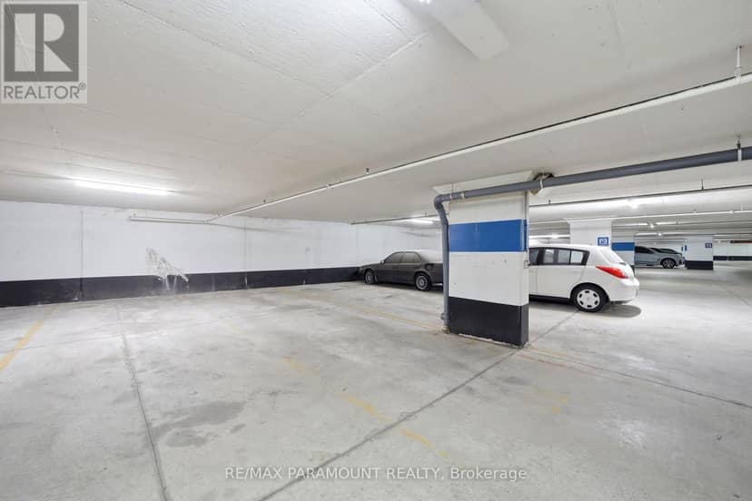 215 - 11 Brunel Court — photo 24 of 25