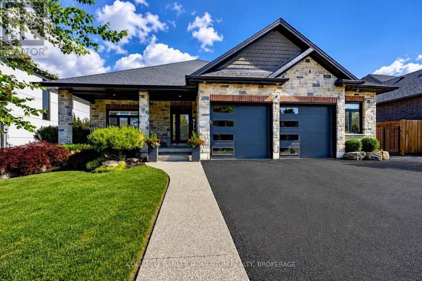 139 New Lakeshore Road — photo 1 of 40