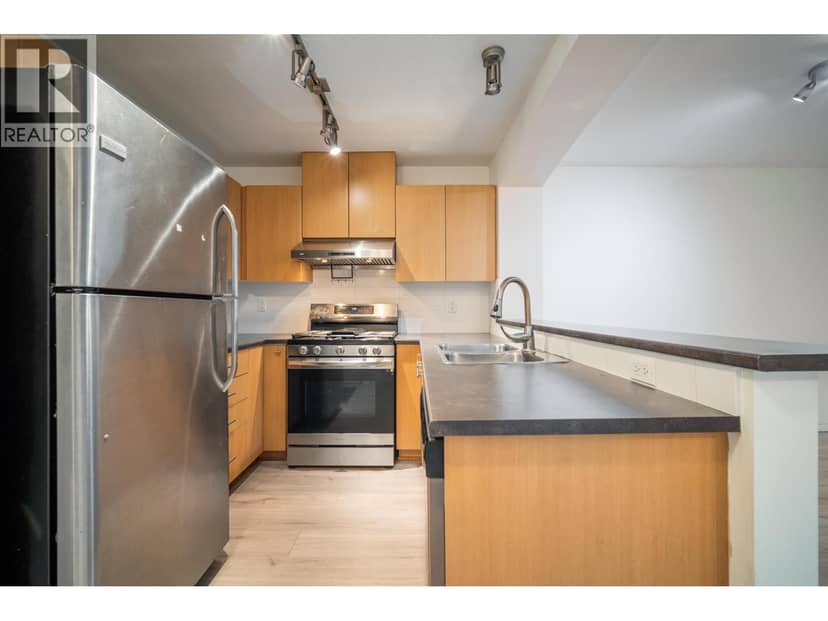 408 9319 UNIVERSITY CRESCENT, Burnaby, photo 6