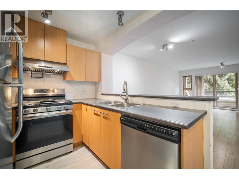 408 9319 UNIVERSITY CRESCENT, Burnaby, photo 5