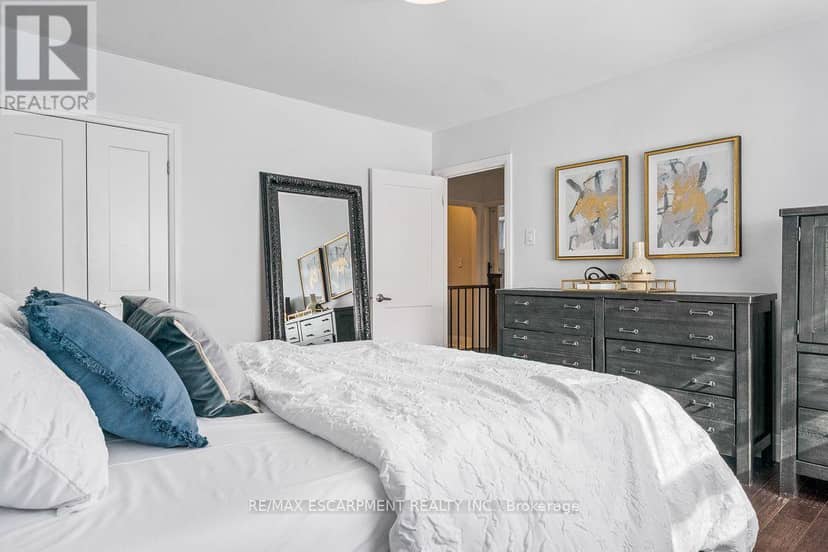 5 - 469 Claridge Road — photo 18 of 27